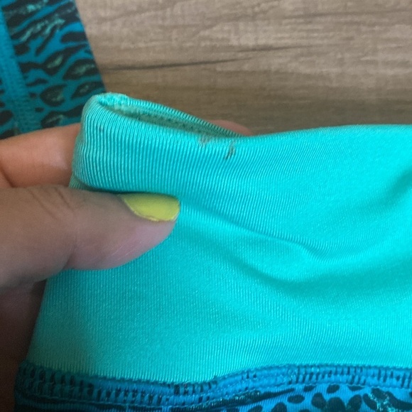 Nike Dri Fit Leggings Back zip pocket - Picture 10 of 10